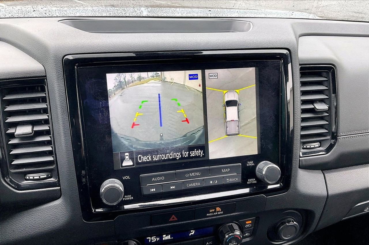 Used 2022 Nissan Frontier PRO-4X w/ Pro-4X Premium Package image 15