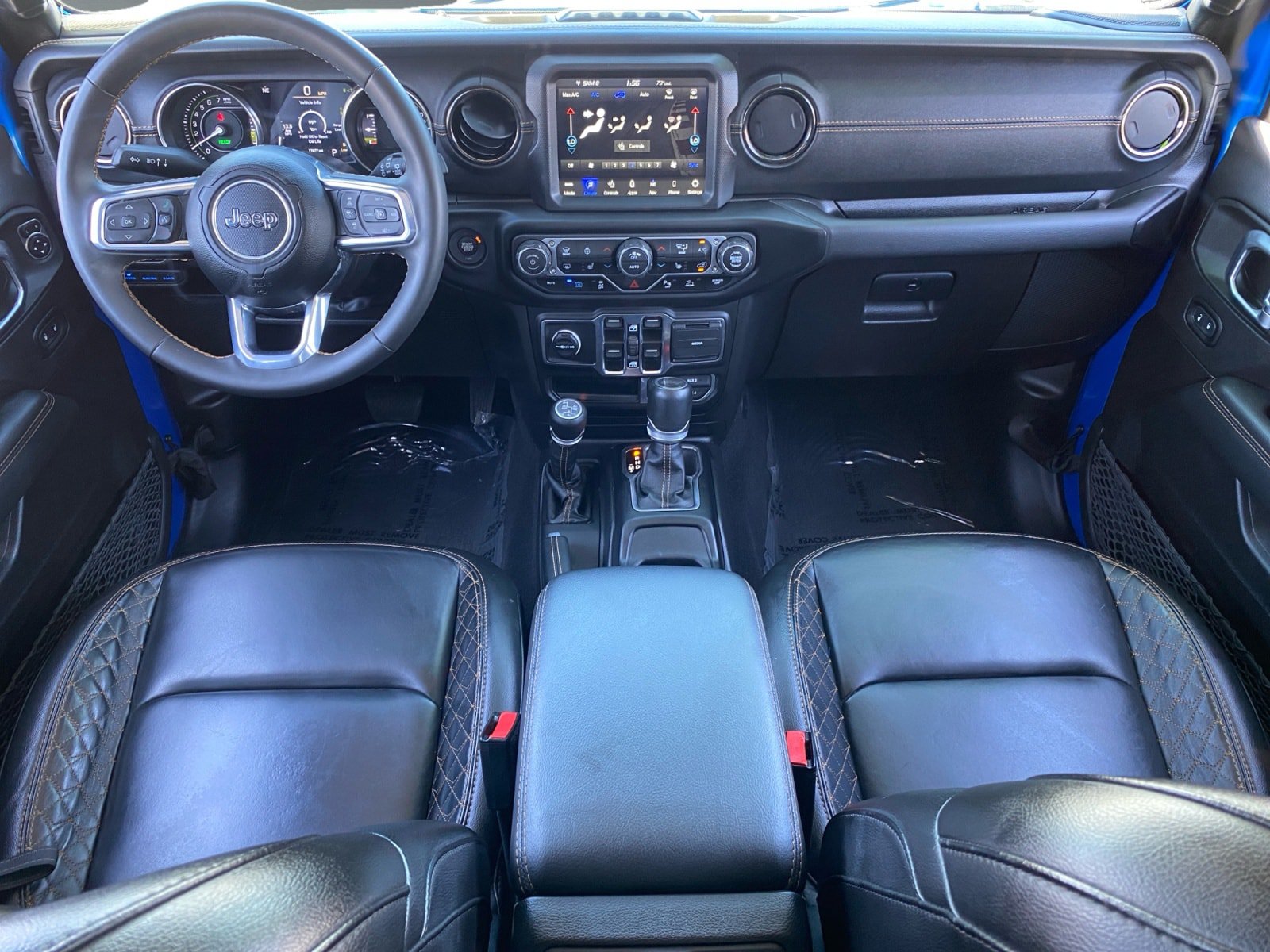 Used 2023 Jeep Wrangler Unlimited Sahara AWD/4WD image 10