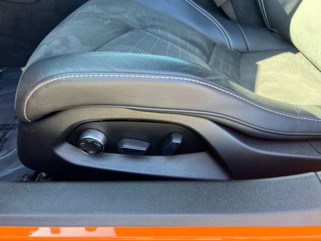 Used 2023 Chevrolet Corvette Stingray Premium Conv w/ Z51 Performance Package image 26