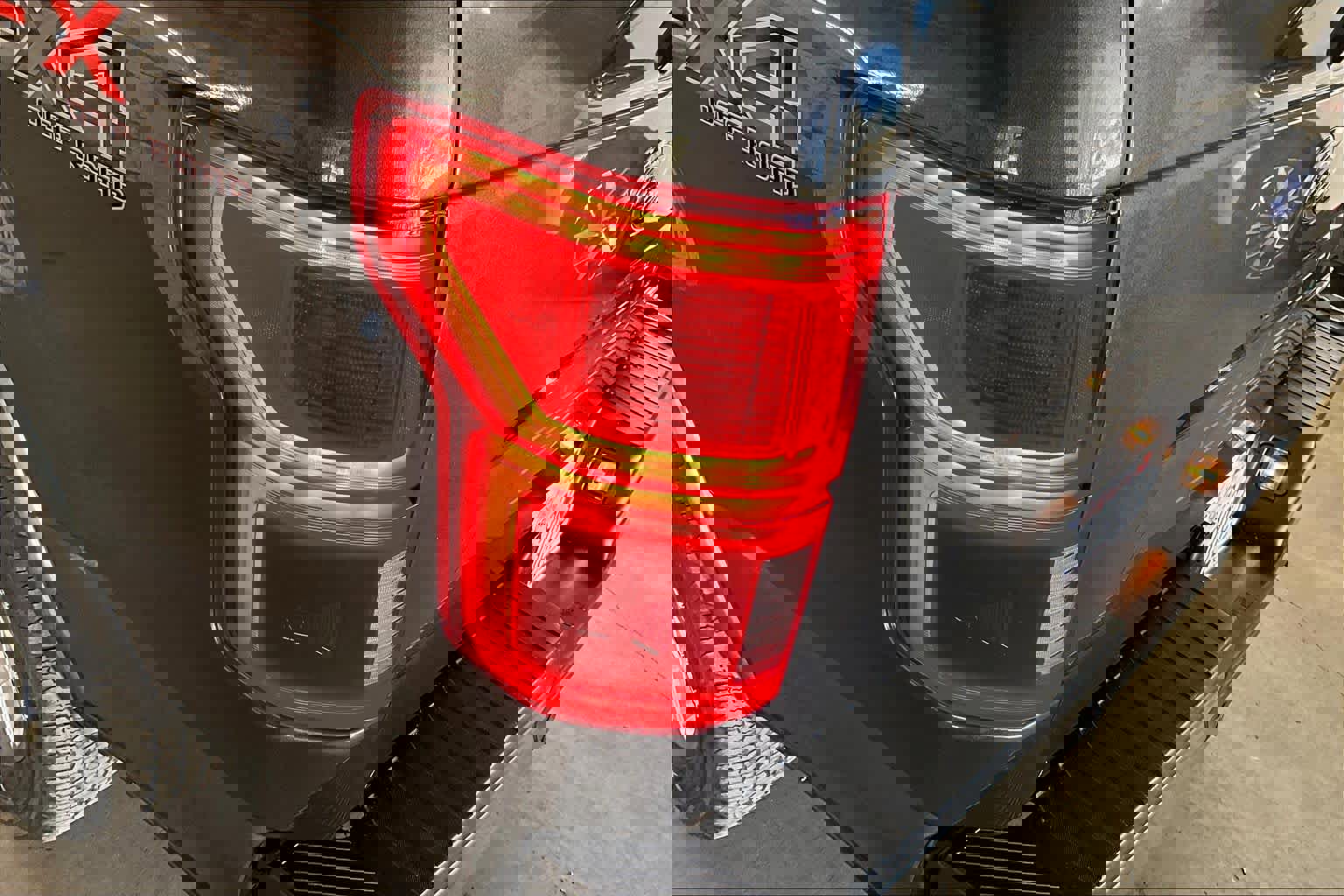 Used 2020 Ford F150 Lariat image 31