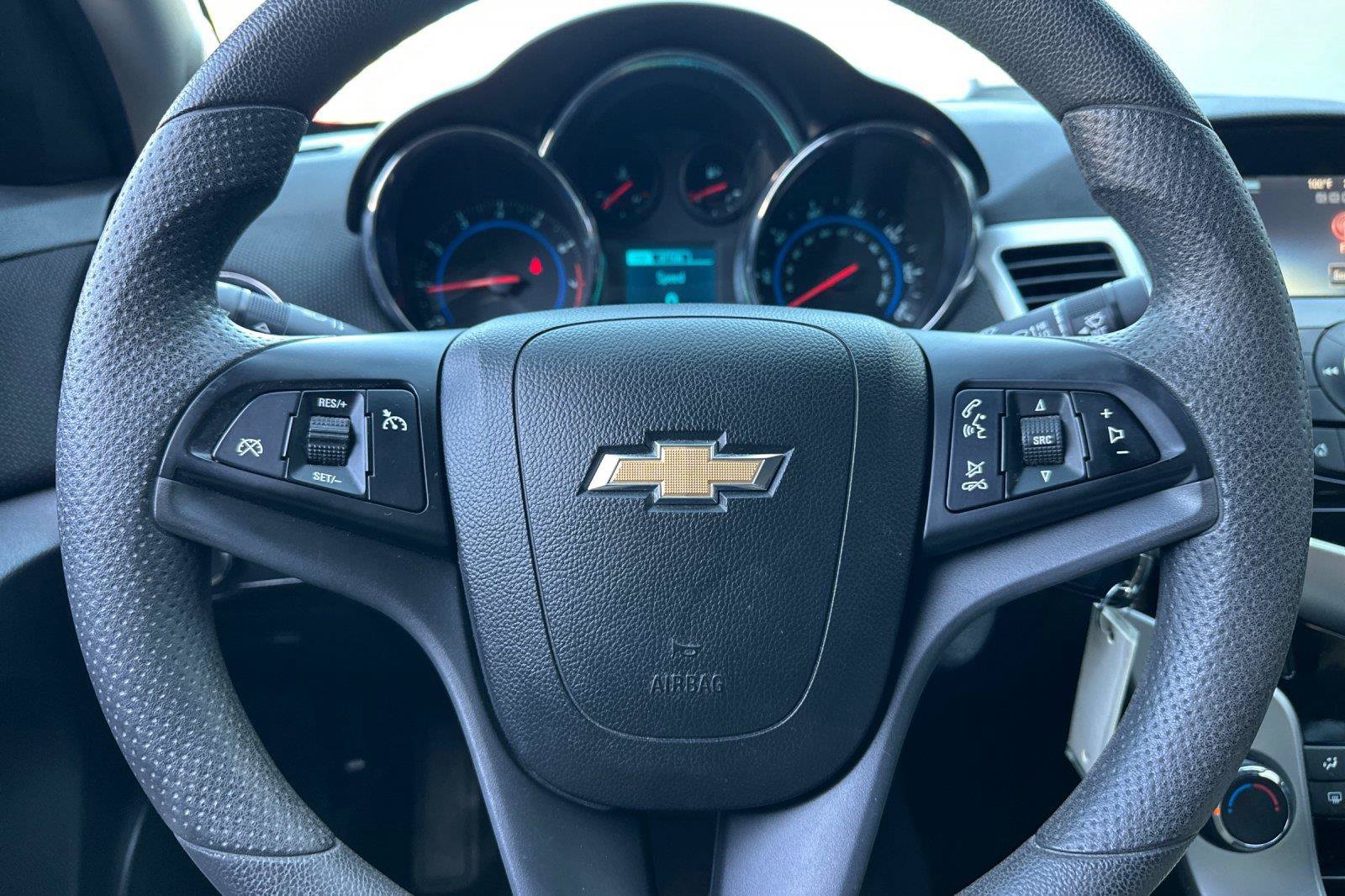 Used 2016 Chevrolet Cruze LT FWD image 20