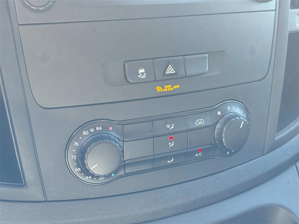 Used 2023 Mercedes-Benz Metris image 22