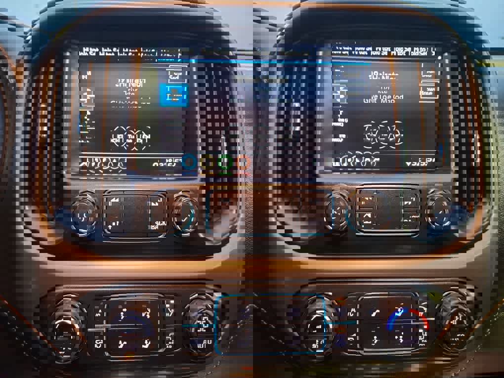 Used 2022 GMC Canyon AT4 w/ Trailering Package image 22