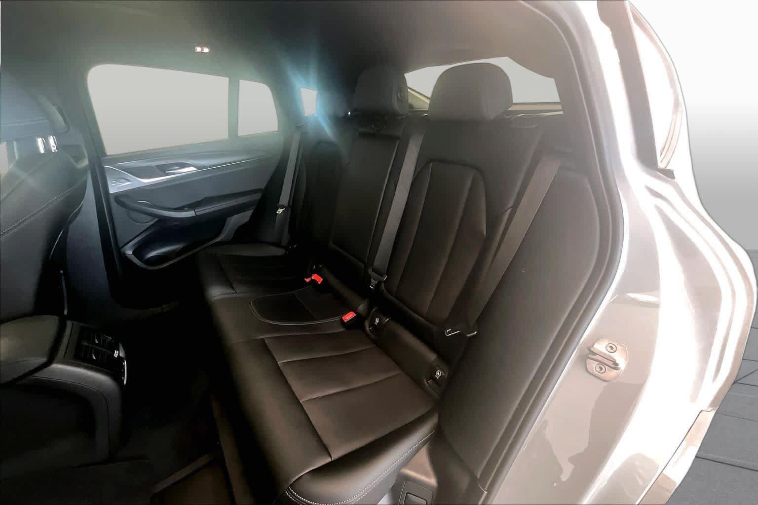 Used 2024 BMW X4 M40i w/ Premium Package AWD/4WD image 16