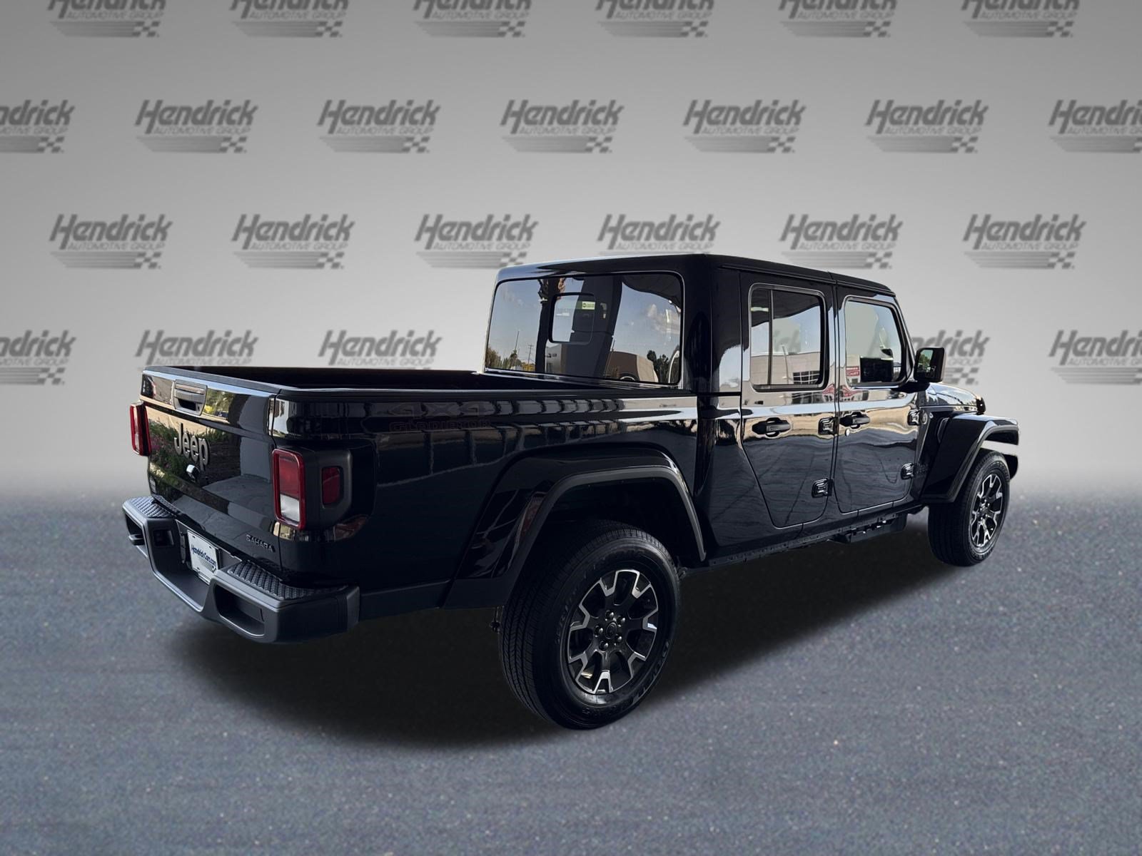 Used 2026 Jeep Gladiator Sport AWD/4WD image 8