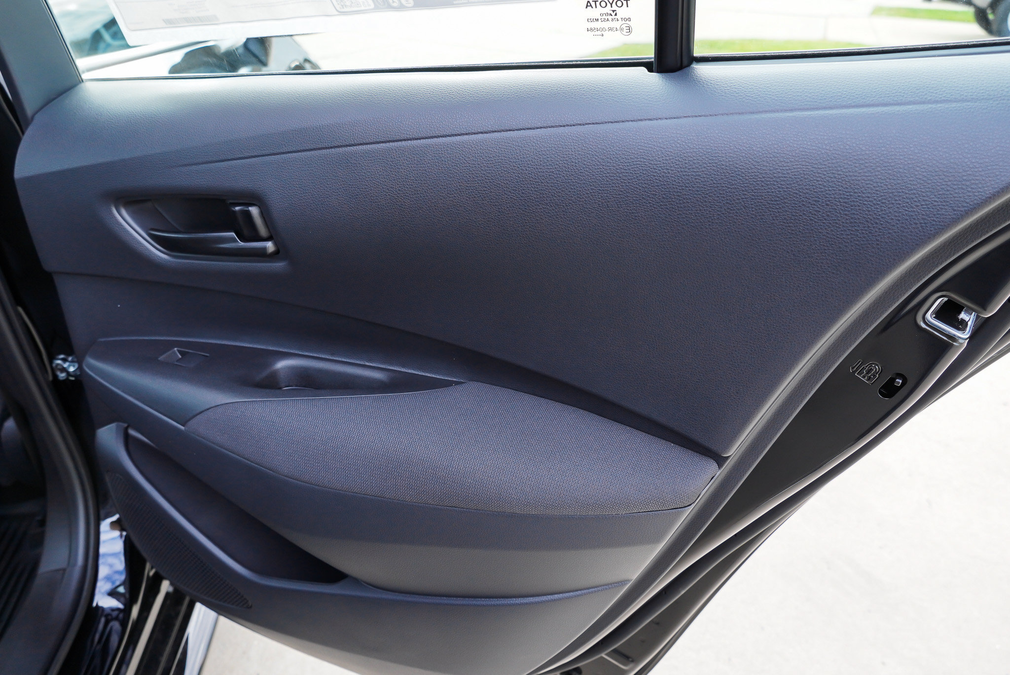 New 2027 Toyota Corolla LE w/ LE Premium Package FWD image 29