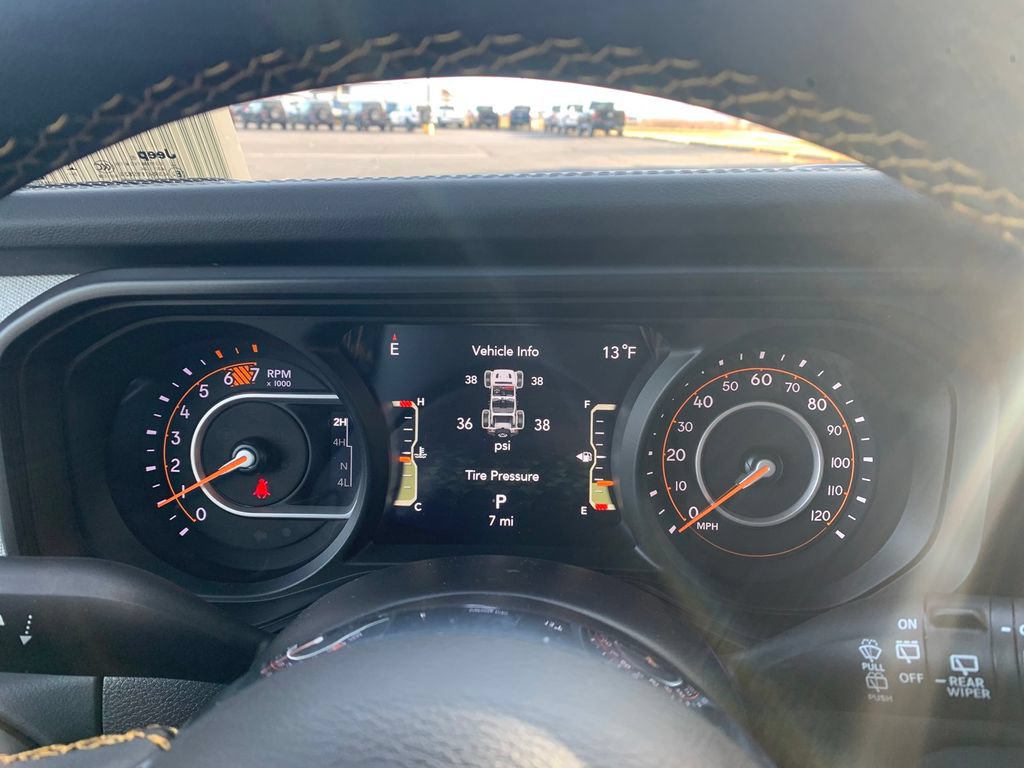 New 2025 Jeep Wrangler Unlimited Sahara w/ Safety Group AWD/4WD image 18