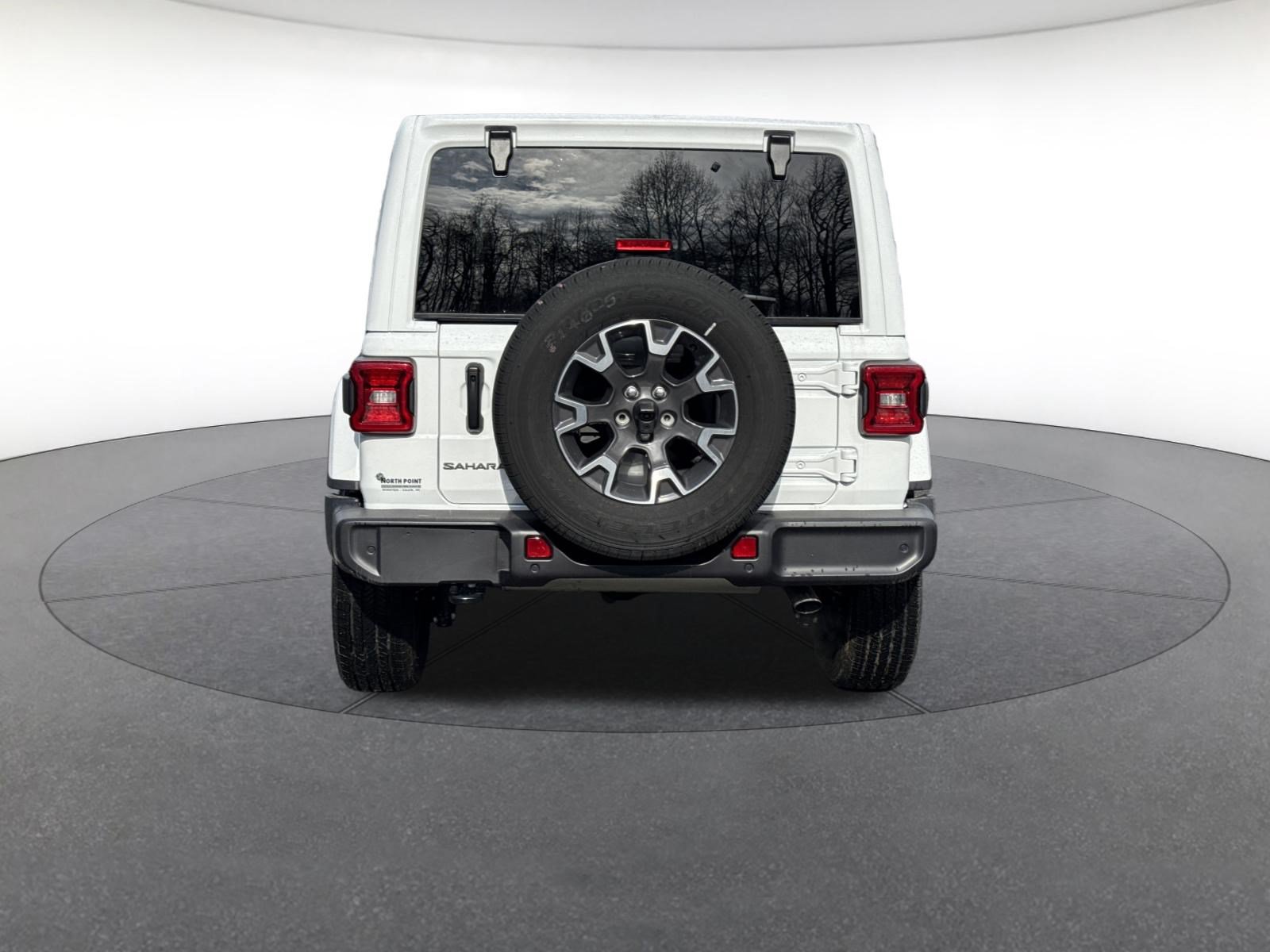 New 2026 Jeep Wrangler Unlimited Sahara AWD/4WD image 4
