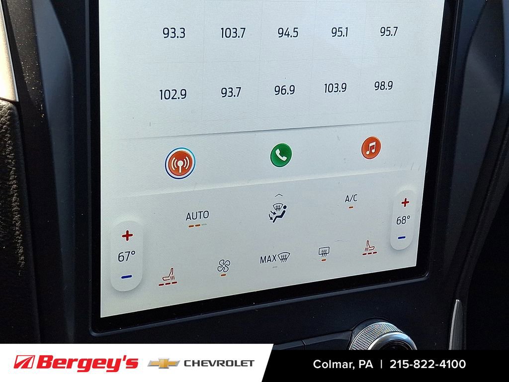 Used 2024 Ford Edge SEL image 18