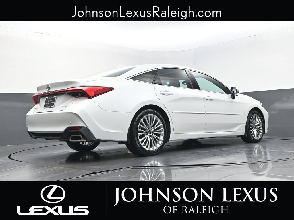 Used 2021 Toyota Avalon Limited w/ Advanced Safety Package FWD image 19