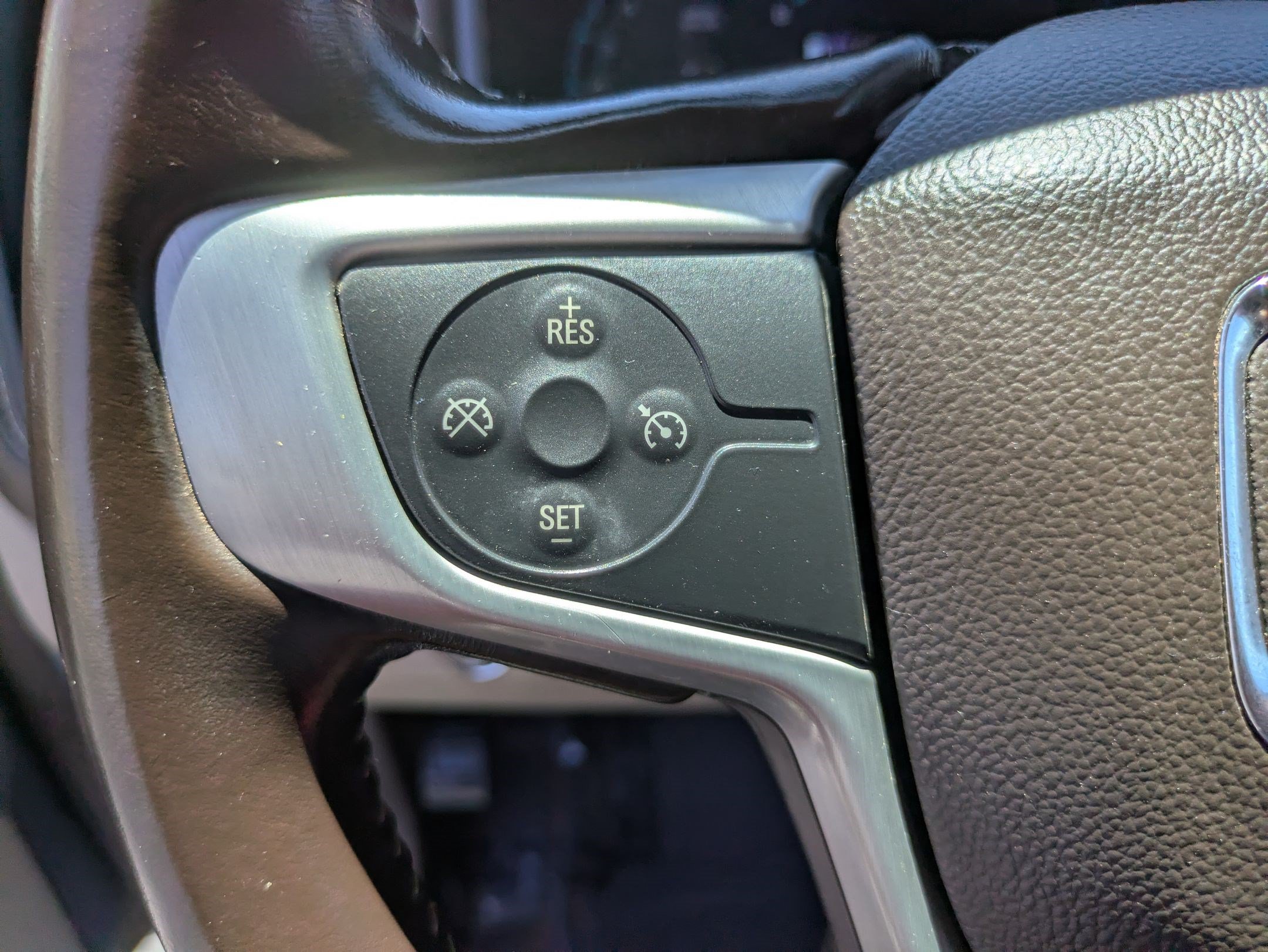 Used 2018 GMC Canyon SLT AWD/4WD image 17