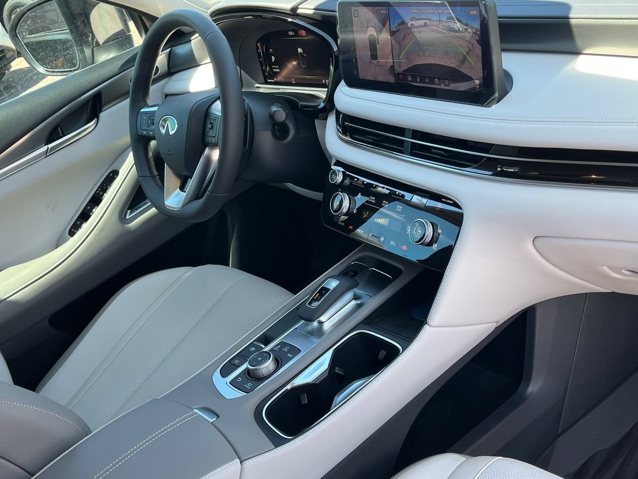 New 2027 INFINITI QX60 Luxe w/ Cargo Package FWD image 9