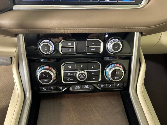 Used 2021 GMC Yukon Denali w/ Denali Premium Package image 24