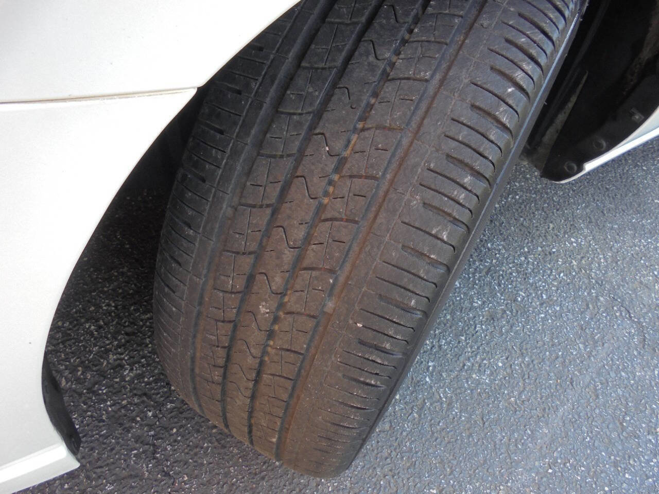 Used 2015 MAZDA MAZDA5 Sport FWD image 28
