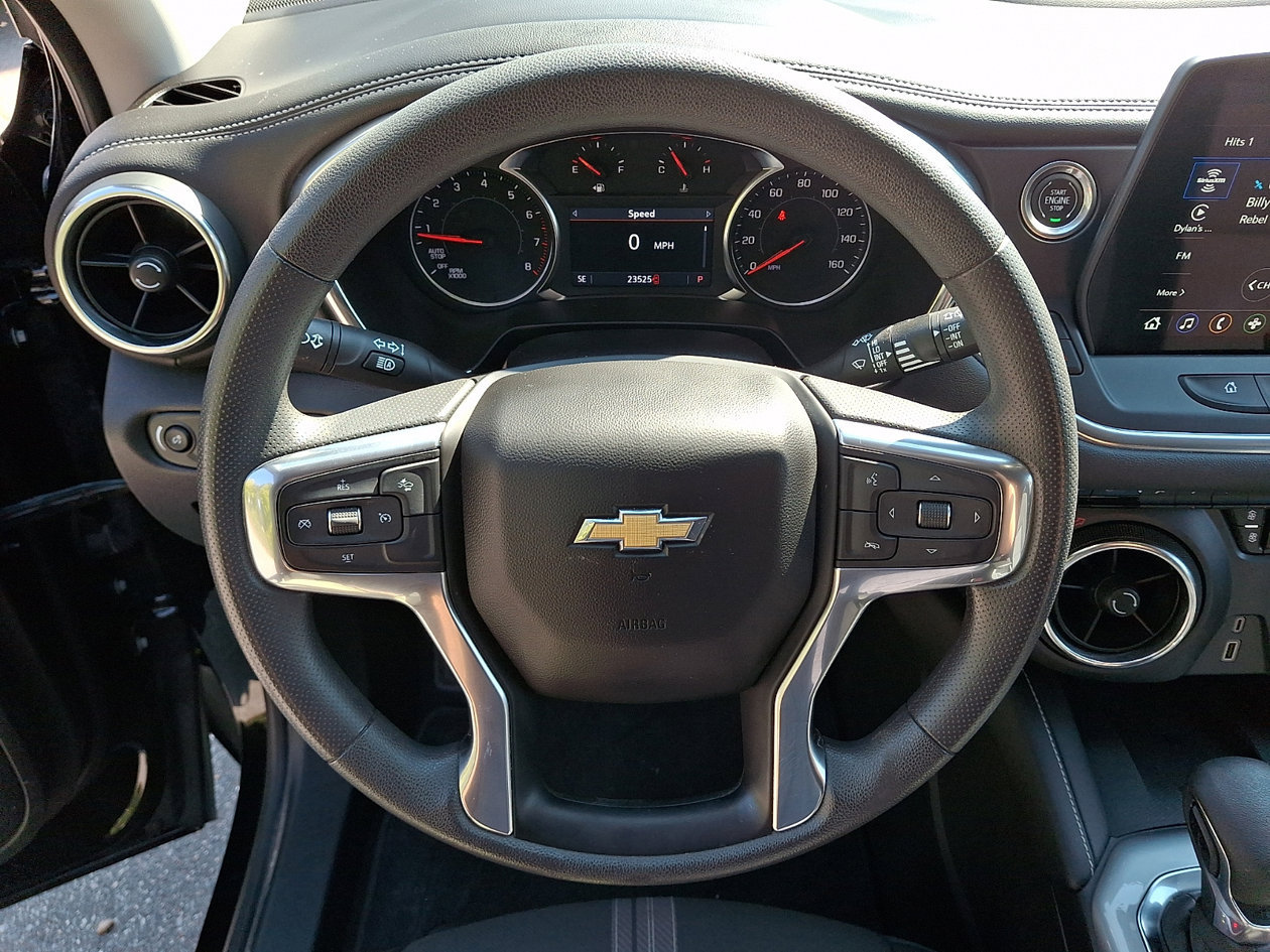 Used 2023 Chevrolet Blazer LT FWD image 18