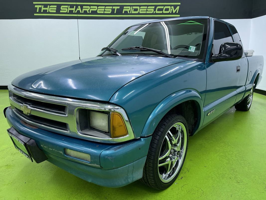Used 1996 Chevrolet S10 Pickup LS image 5