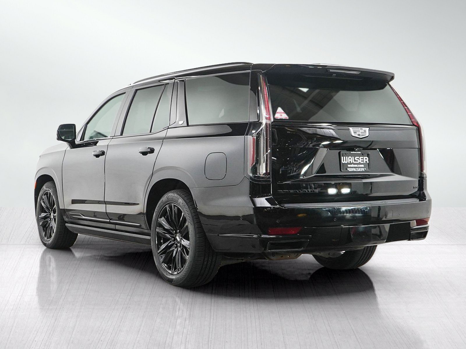 Used 2021 Cadillac Escalade Sport Platinum AWD/4WD image 4