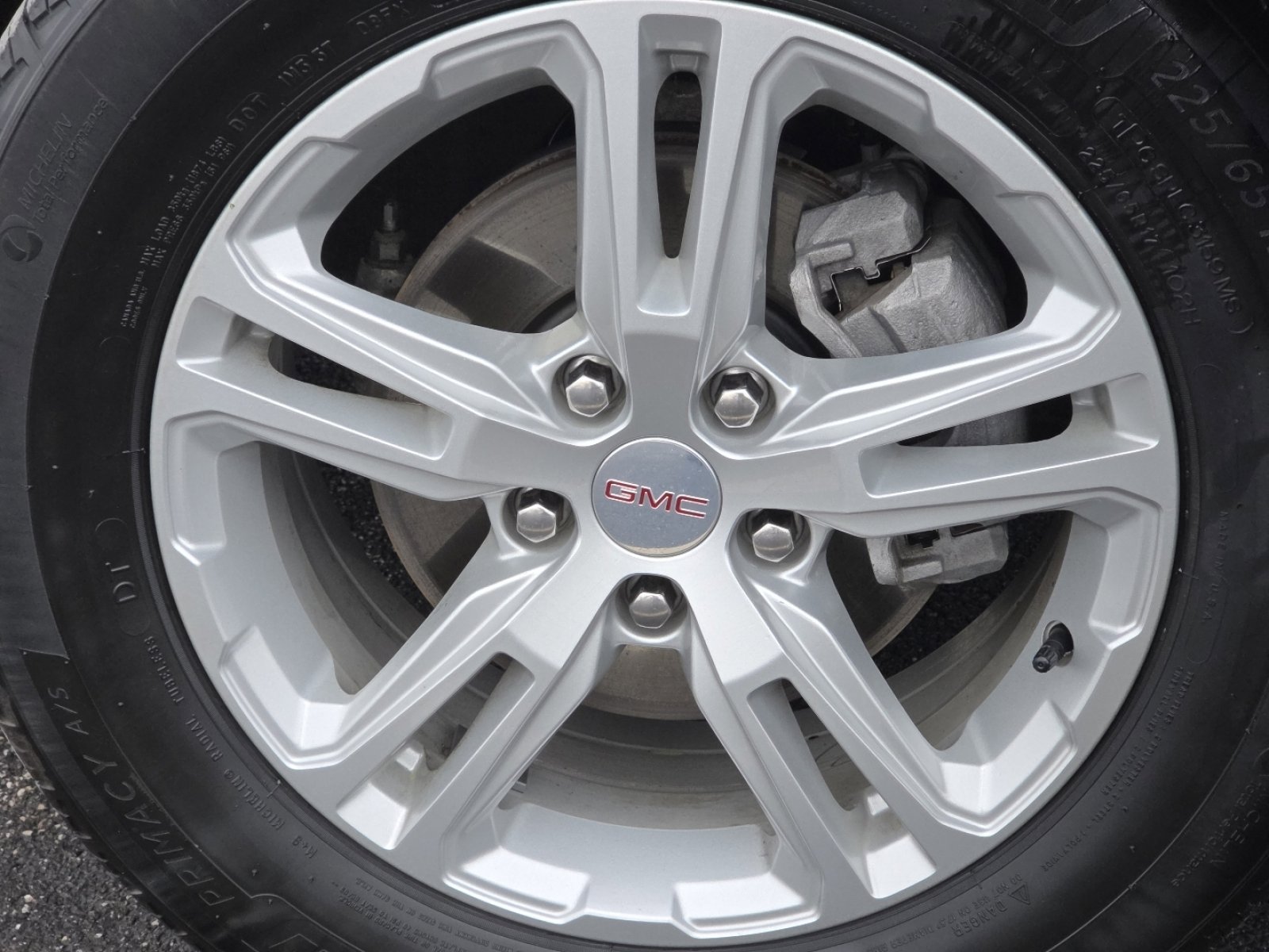 Used 2023 GMC Terrain SLE image 12