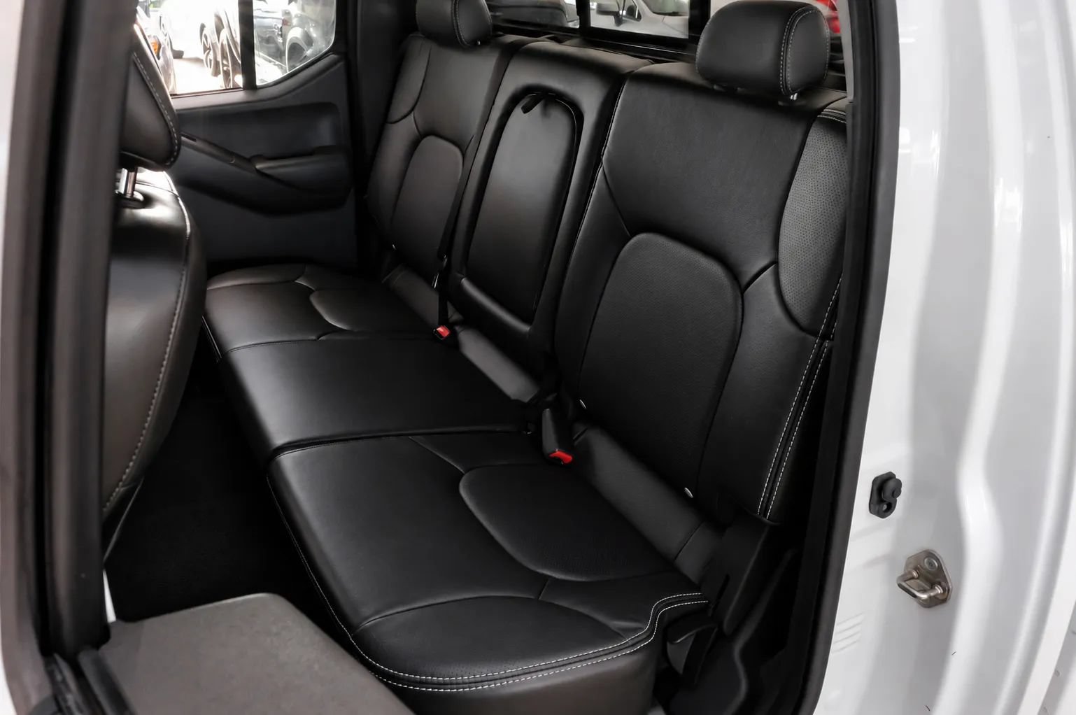 Used 2016 Nissan Frontier PRO-4X w/ Pro-4x Luxury Package AWD/4WD image 43