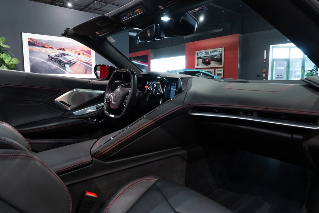 Used 2025 Chevrolet Corvette Z06 w/ Z07 Performance Package RWD image 37