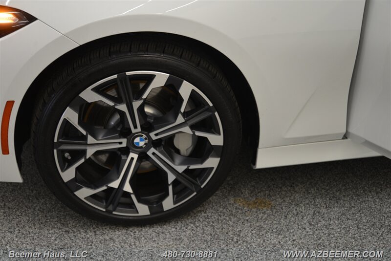 Used 2026 BMW 330i Sedan w/ Convenience Package RWD image 48
