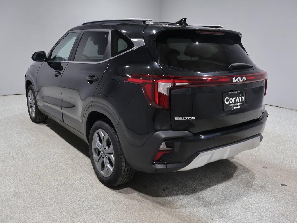 Used 2024 Kia Seltos S AWD/4WD image 5