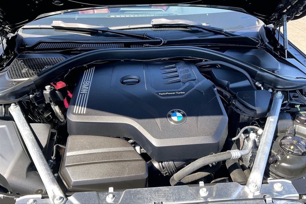 Used 2021 BMW 430i Coupe w/ M Sport Package RWD image 9