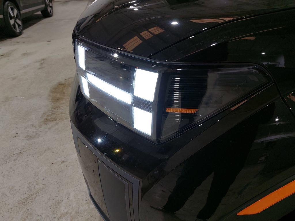 Certified 2025 Hyundai Santa Fe SEL image 33