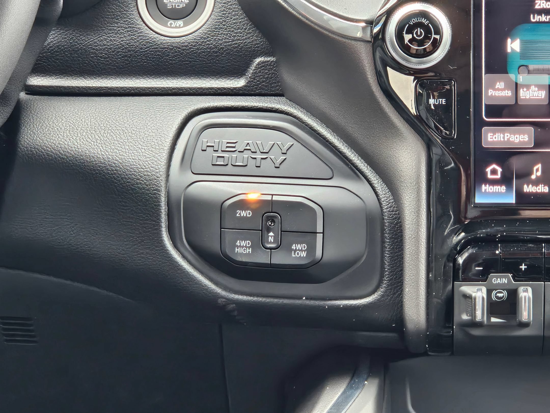 New 2026 RAM 2500 Laramie w/ Night Edition AWD/4WD image 12