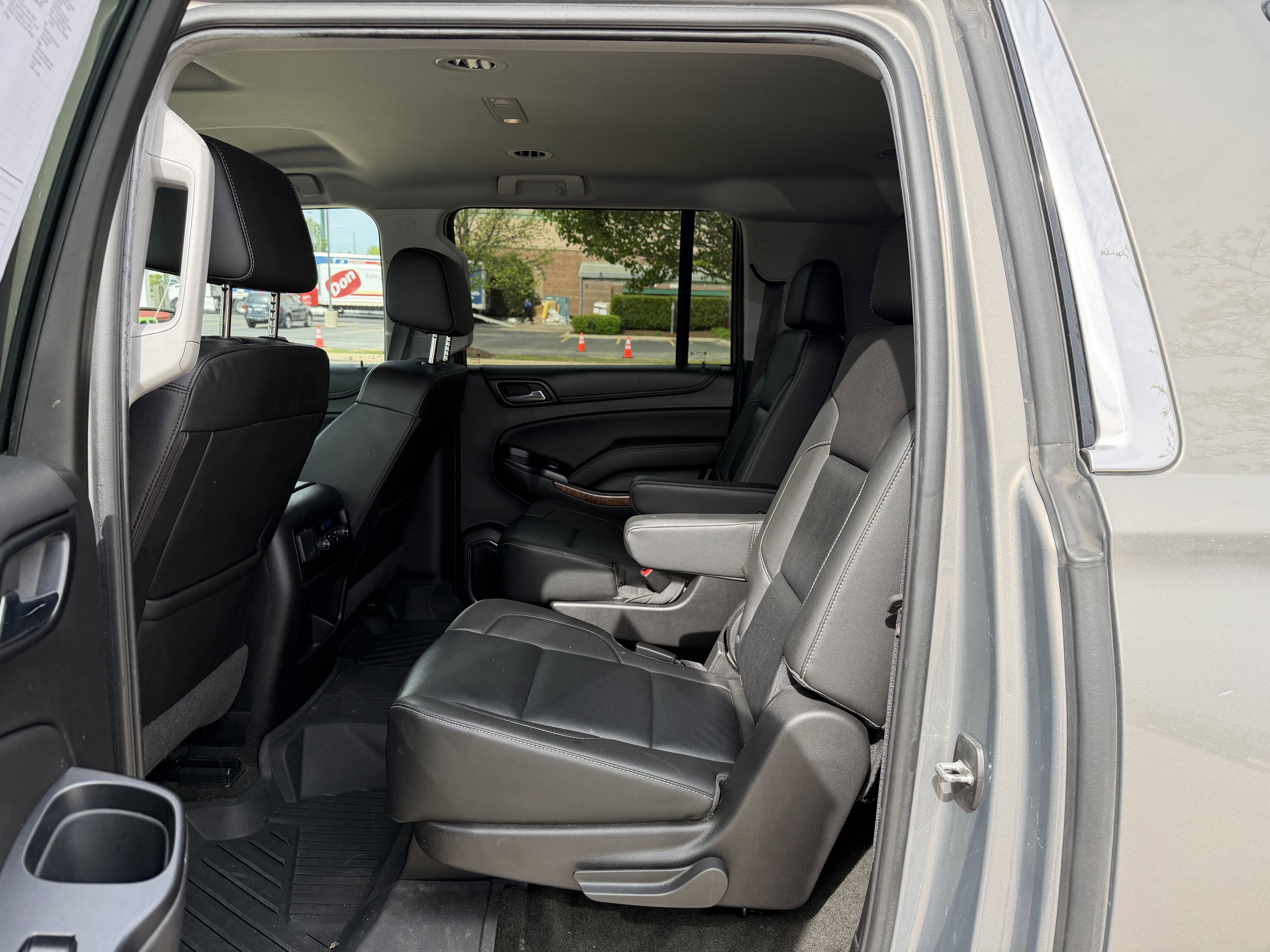 Used 2018 Chevrolet Suburban Premier w/ Max Trailering Package AWD/4WD image 9