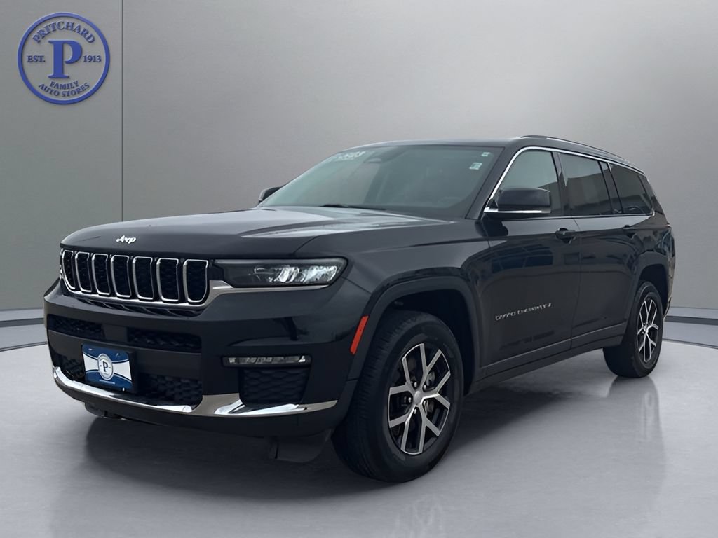 Used 2023 Jeep Grand Cherokee L Limited AWD/4WD image 3