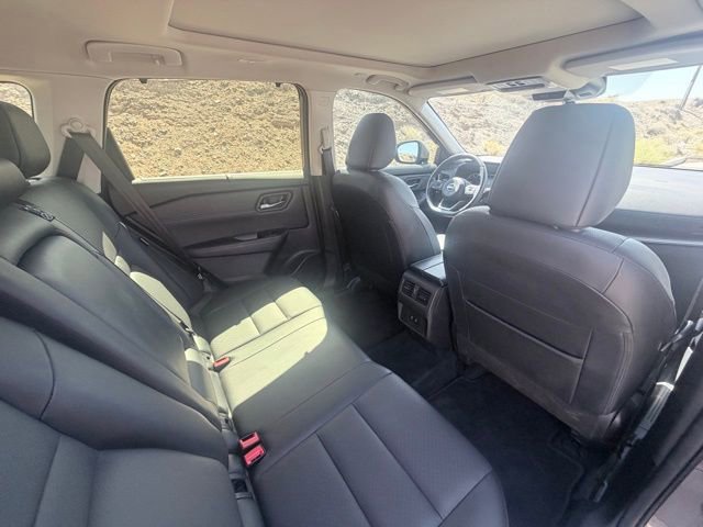 Certified 2024 Nissan Rogue SV w/ SV Premium Package FWD image 30