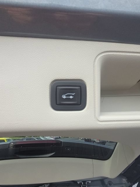 Used 2020 GMC Terrain Denali w/ LPO, Floor Liner Package AWD/4WD image 9
