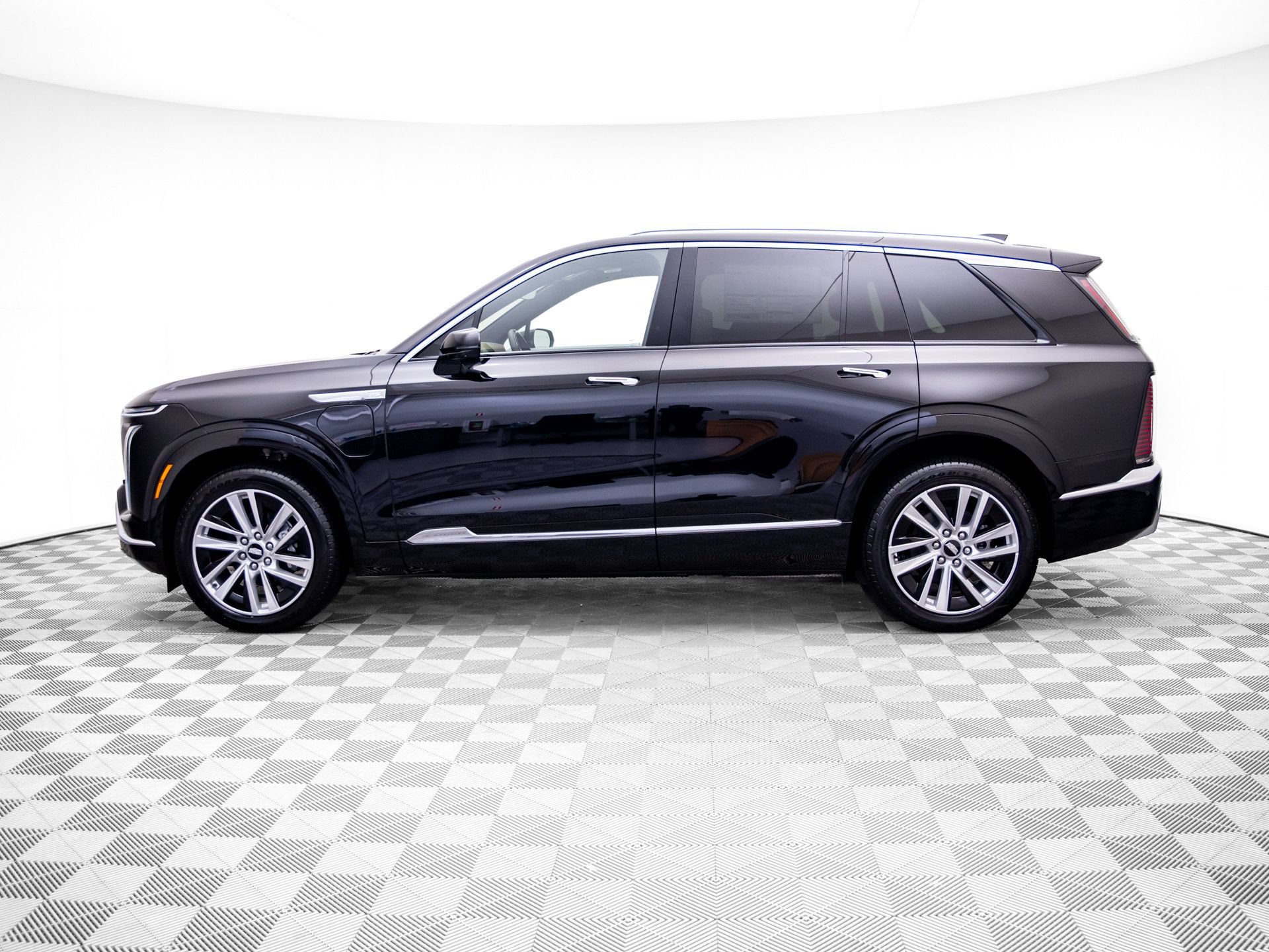 New 2027 Cadillac Vistiq Luxury w/ LPO, Trailering Package AWD/4WD image 2