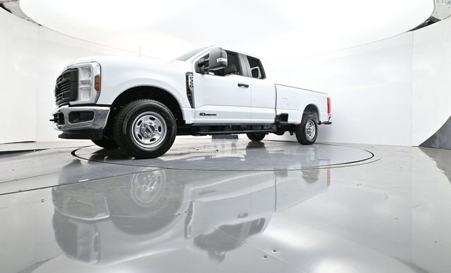 New 2026 Ford F350 XL w/ XL Chrome Package image 28