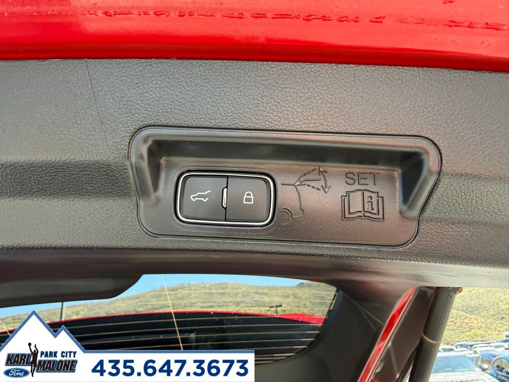 Used 2025 Ford Explorer ST-Line w/ ST-Line Street Pack AWD/4WD image 34