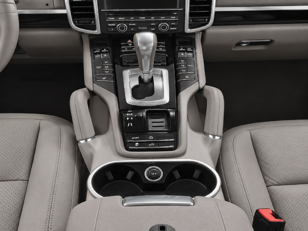 Used 2012 Porsche Cayenne AWD/4WD image 15