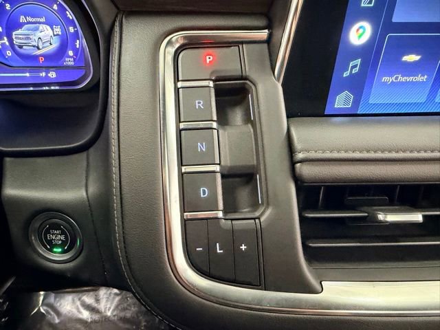 Certified 2022 Chevrolet Tahoe Z71 w/ Luxury Package AWD/4WD image 17