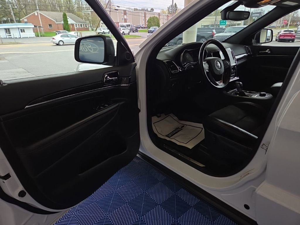 Used 2020 Jeep Grand Cherokee Trailhawk image 15