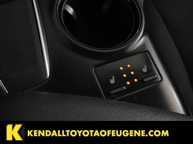 Used 2019 Toyota Camry L image 15
