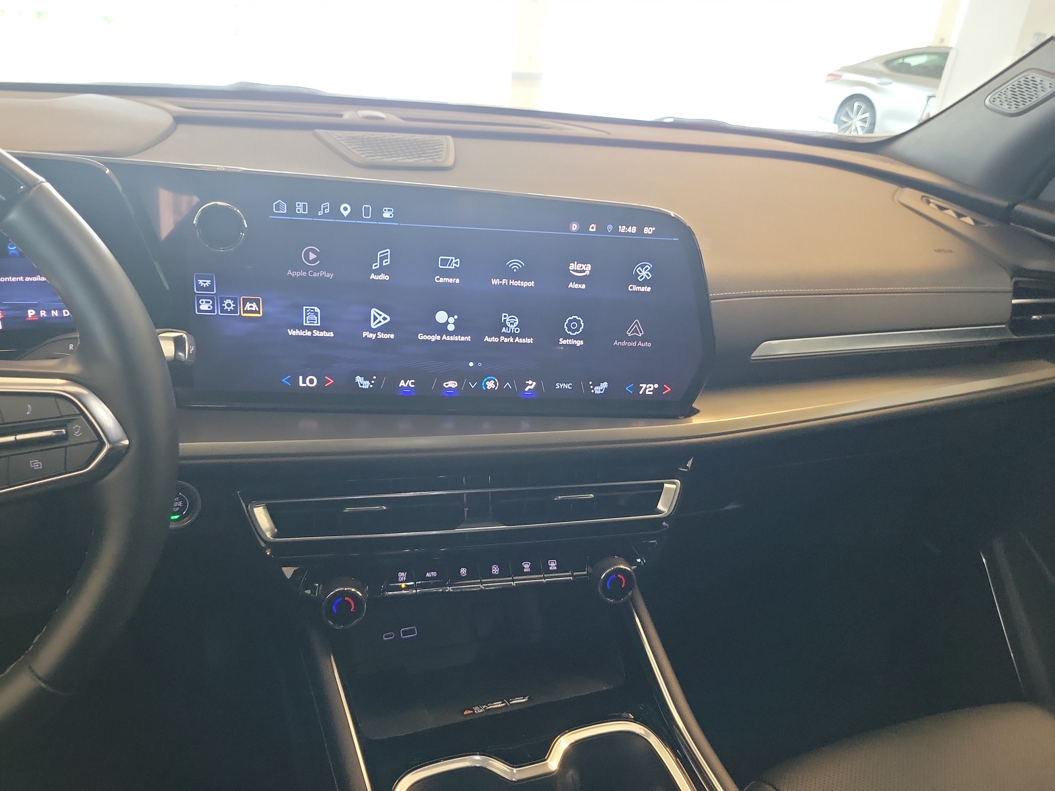 Used 2024 Chevrolet Traverse LT w/ Enhanced Driving Package FWD image 23