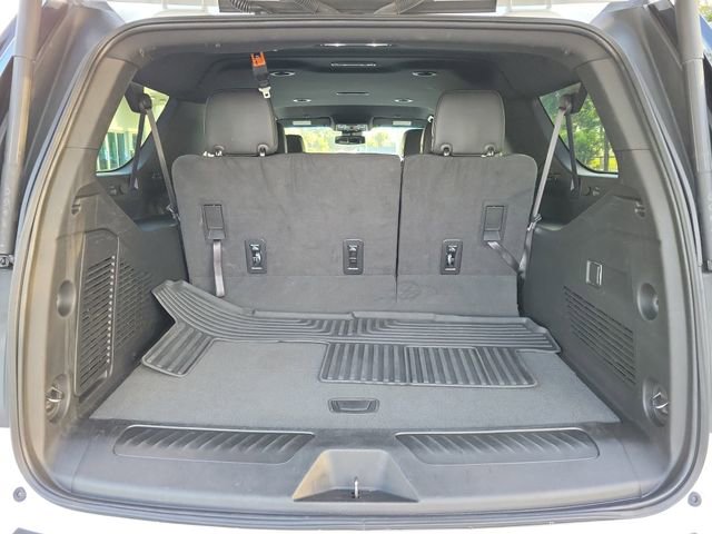 Used 2023 Chevrolet Suburban LT AWD/4WD image 9