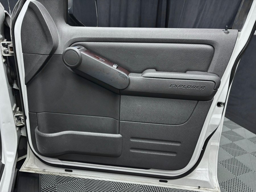 Used 2010 Ford Explorer 4WD Limited image 23