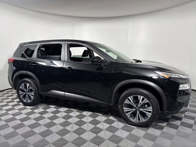 Used 2023 Nissan Rogue SV image 9