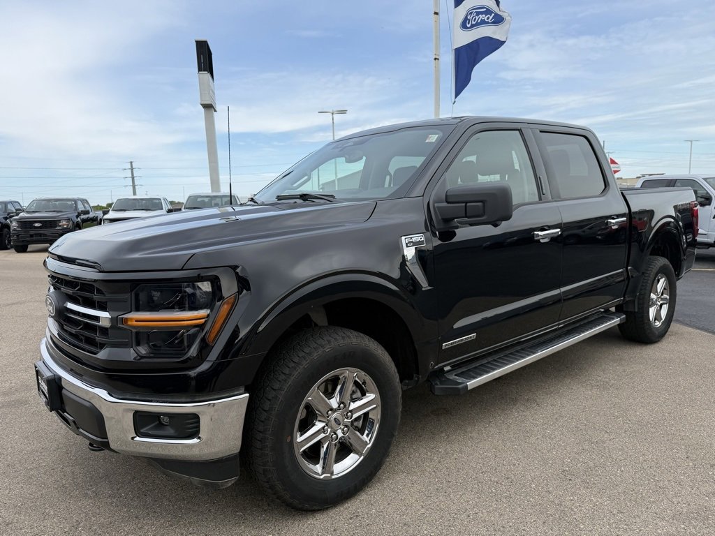 Used 2024 Ford F150 XLT w/ Mobile Office Package image 6