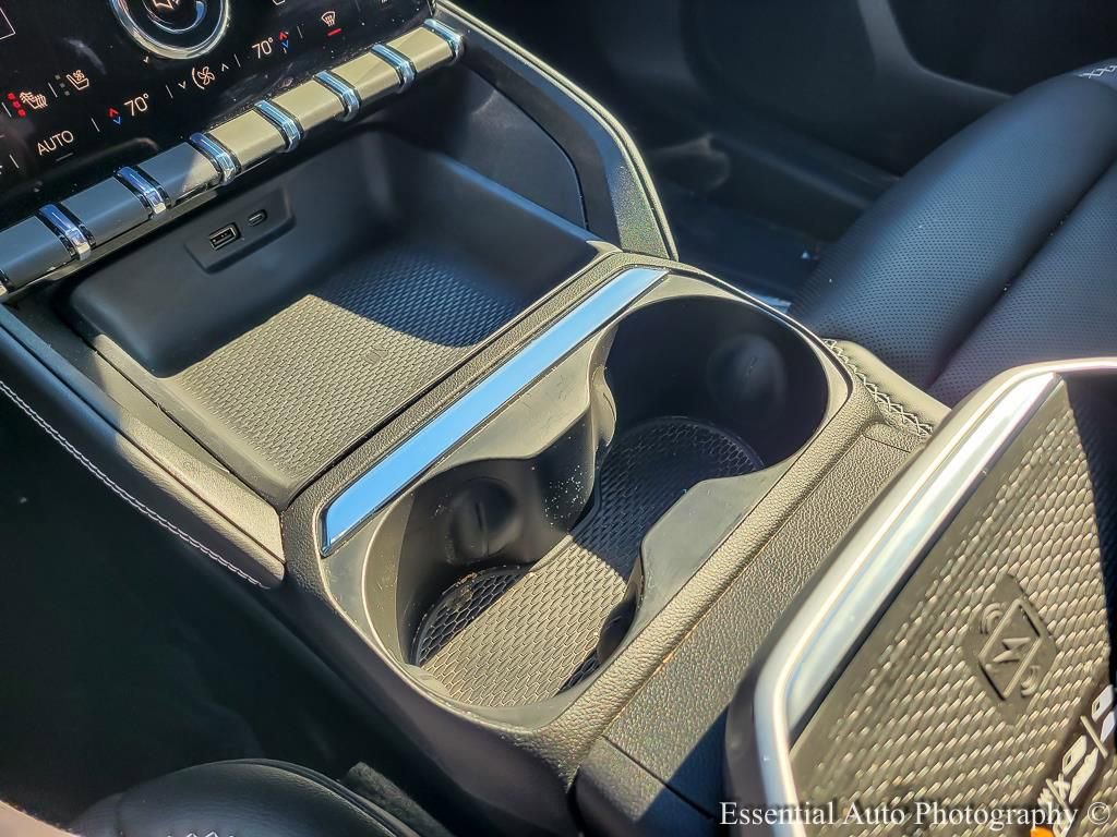 Used 2026 GMC Terrain Denali w/ LPO, Floor Liner Package image 17