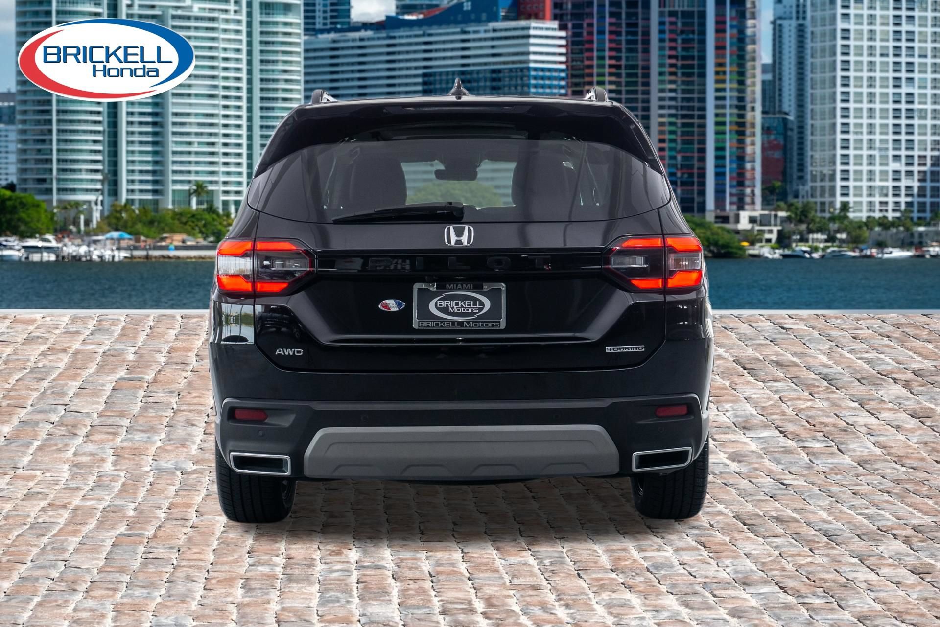Certified 2023 Honda Pilot Touring image 7