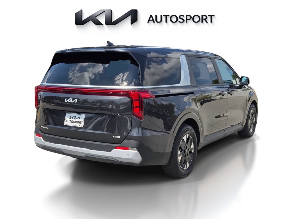 Certified 2026 Kia Carnival LXS FWD image 8