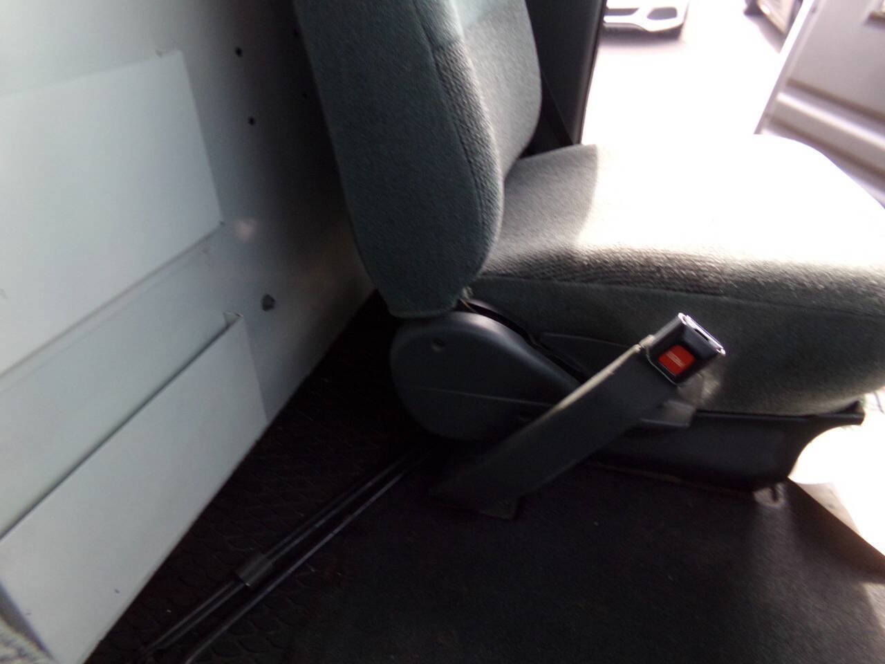 Used 1995 Ford E-250 and Econoline 250 Super RWD image 44