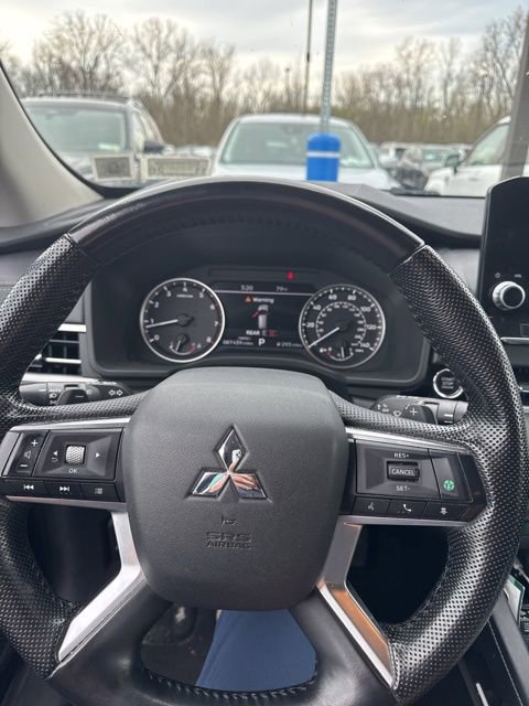 Used 2022 Mitsubishi Outlander SEL Black Edition AWD/4WD image 4